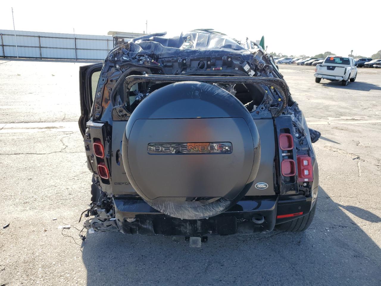 2023 Land Rover Defender 110 X-Dynamic Se VIN: SALE2EEU1P2214401 Lot: 58029025