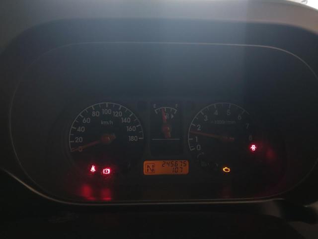 2004 NISSAN CUBE