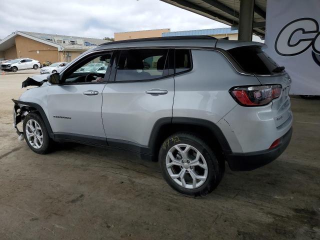  JEEP COMPASS 2024 Silver