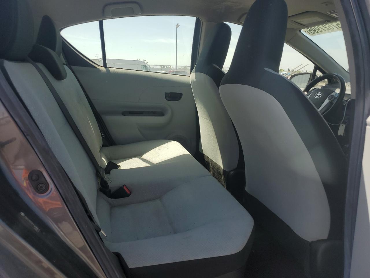 2014 Toyota Prius C VIN: JTDKDTB37E1560007 Lot: 57527995