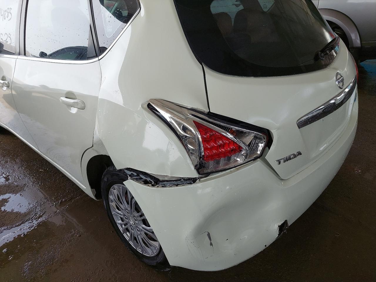 MNTBC2C94G6008804 - 2016 Nissan Tiida - #58644885