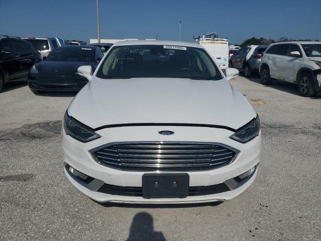 Седаны FORD FUSION 2017 Белый