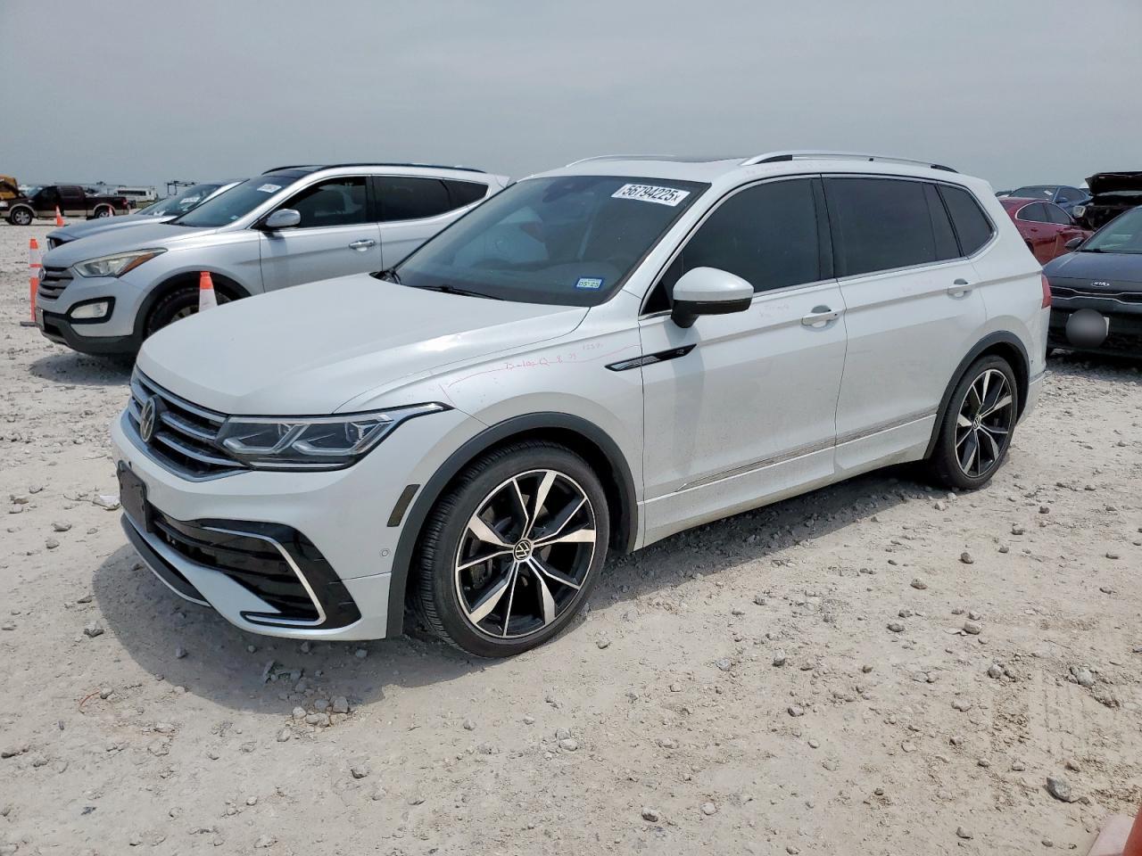 2022 Volkswagen Tiguan Sel R-Line იყიდება Taylor-ში, TX - Water/Flood