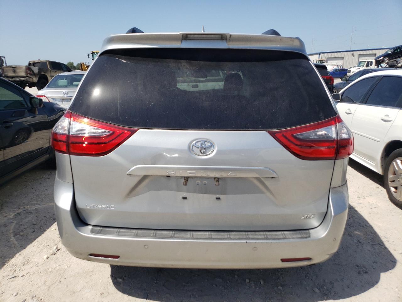 2020 Toyota Sienna Xle VIN: 5TDYZ3DC0LS044841 Lot: 56924825