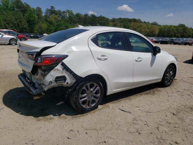  TOYOTA YARIS 2019 Biały