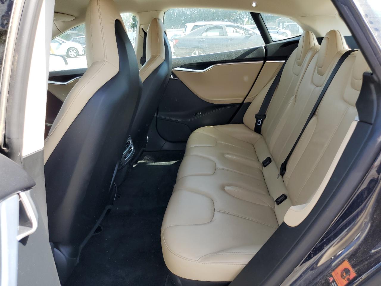 2014 Tesla Model S VIN: 5YJSA1S16EFP32322 Lot: 57327215