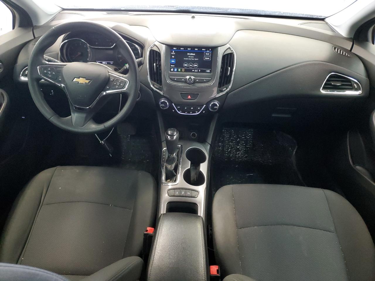 2019 Chevrolet Cruze Lt VIN: 1G1BE5SM0K7124215 Lot: 57278295