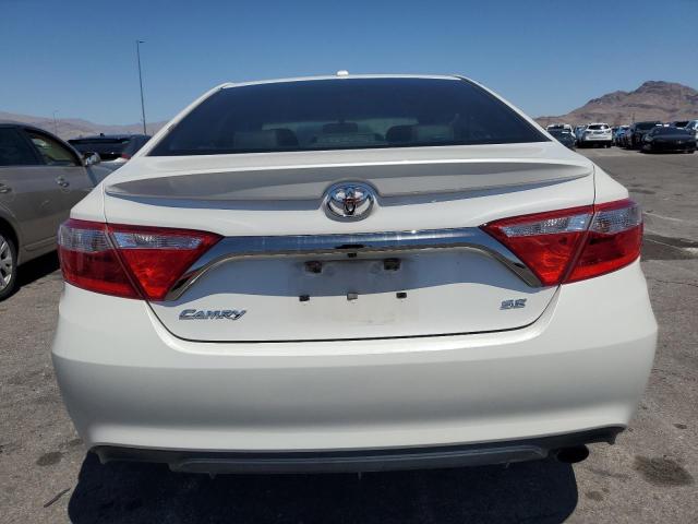  TOYOTA CAMRY 2017 Biały