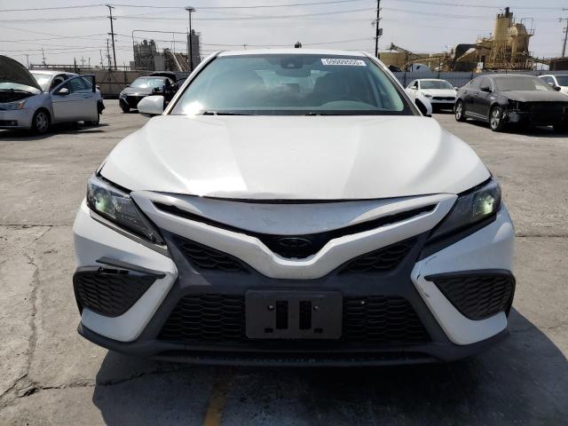  TOYOTA CAMRY 2023 Белый