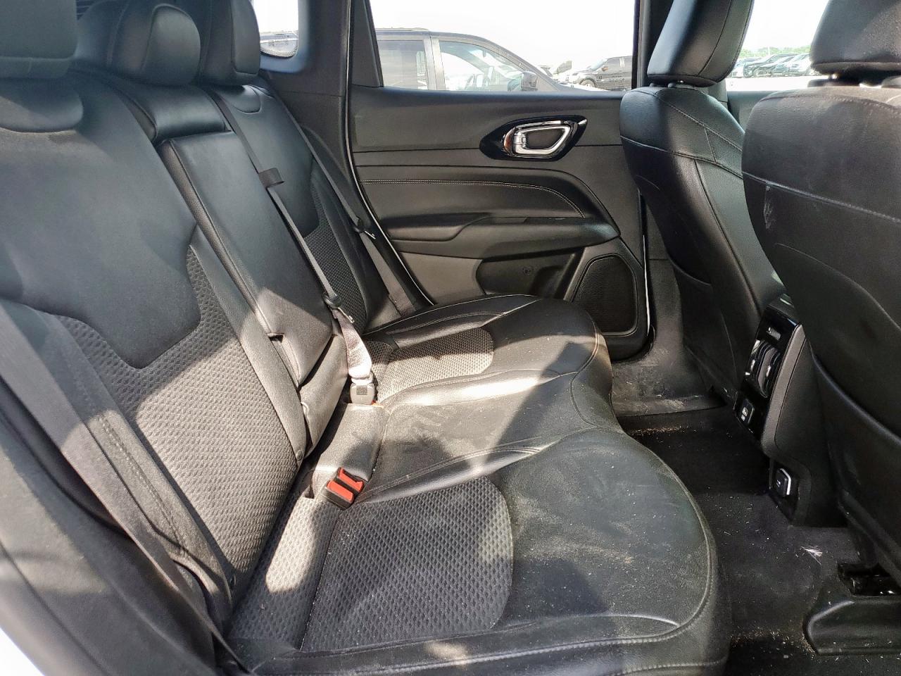 2022 Jeep Compass Latitude VIN: 3C4NJCBB0NT198415 Lot: 57055305
