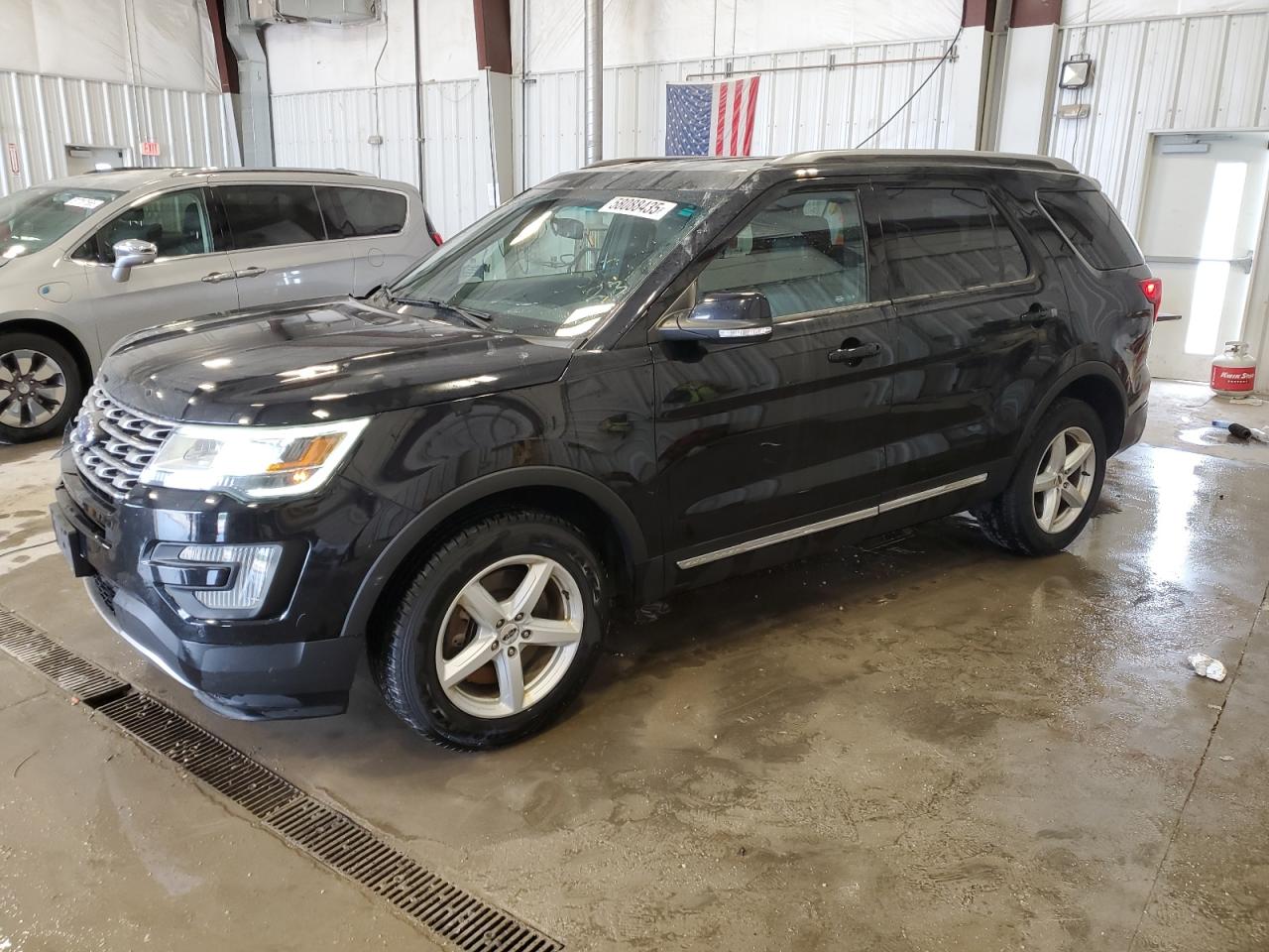 2017 Ford Explorer Xlt продається в Franklin, WI - Front End
