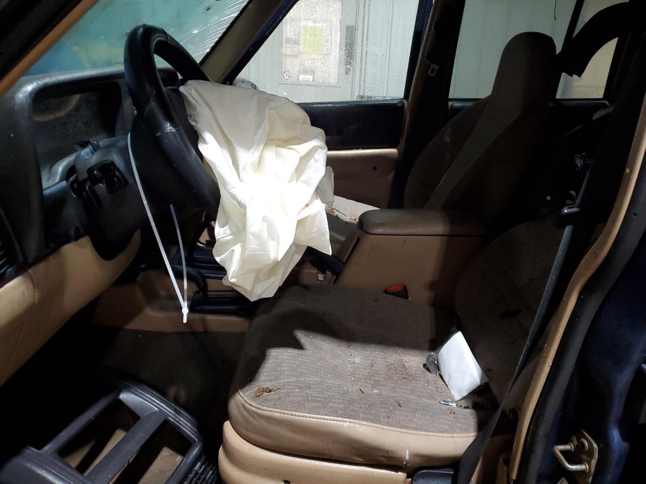 2001 Jeep Cherokee Sport VIN: 1J4FF48S11L594548 Lot: 56851085