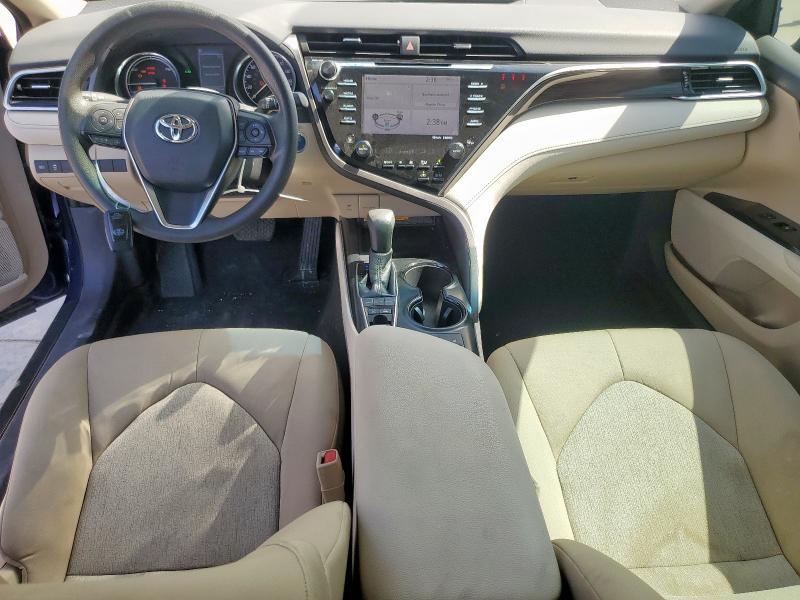  TOYOTA CAMRY 2018 Granatowy