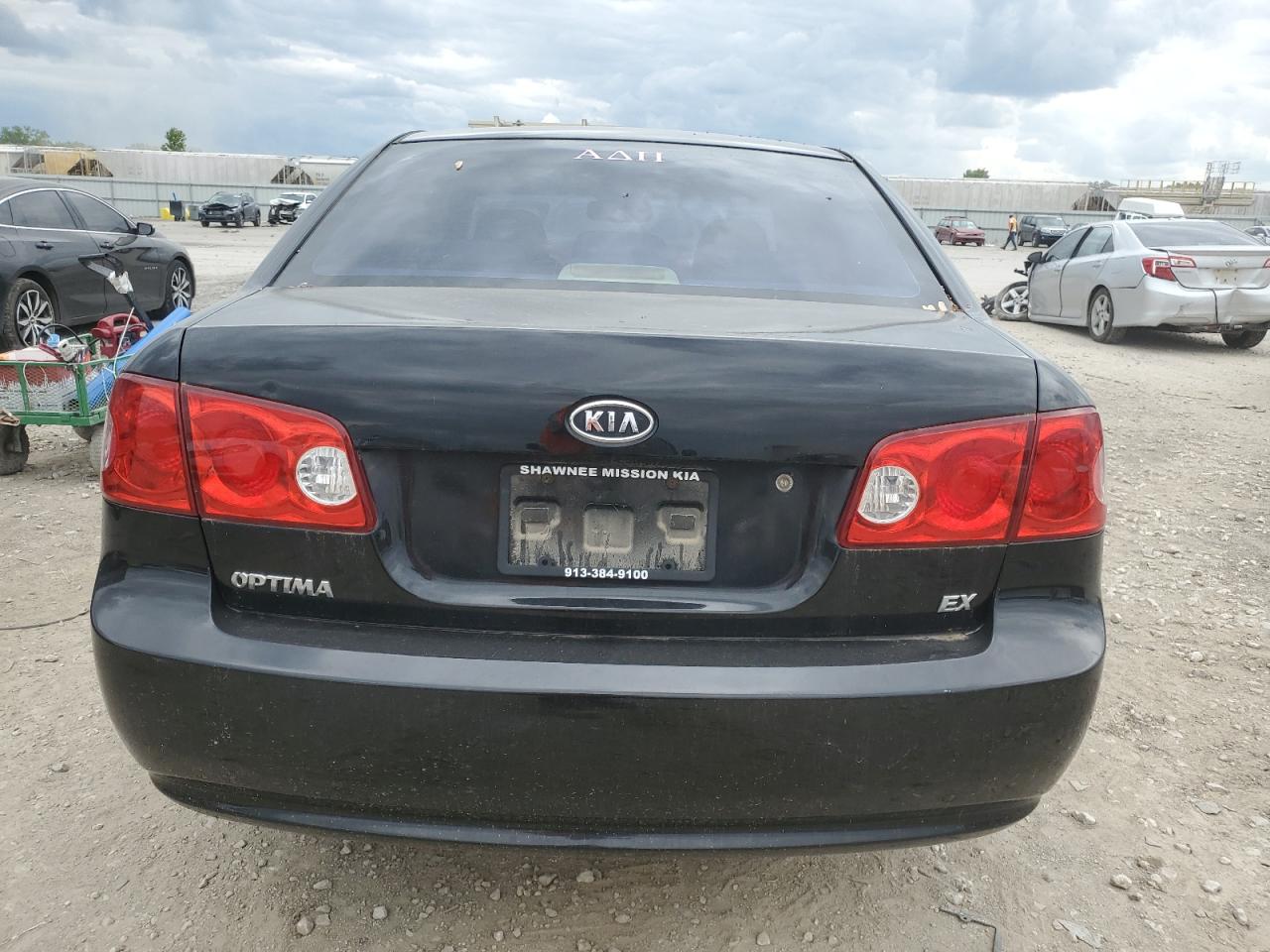 2008 Kia Optima Lx VIN: KNAGE123285251157 Lot: 56208175