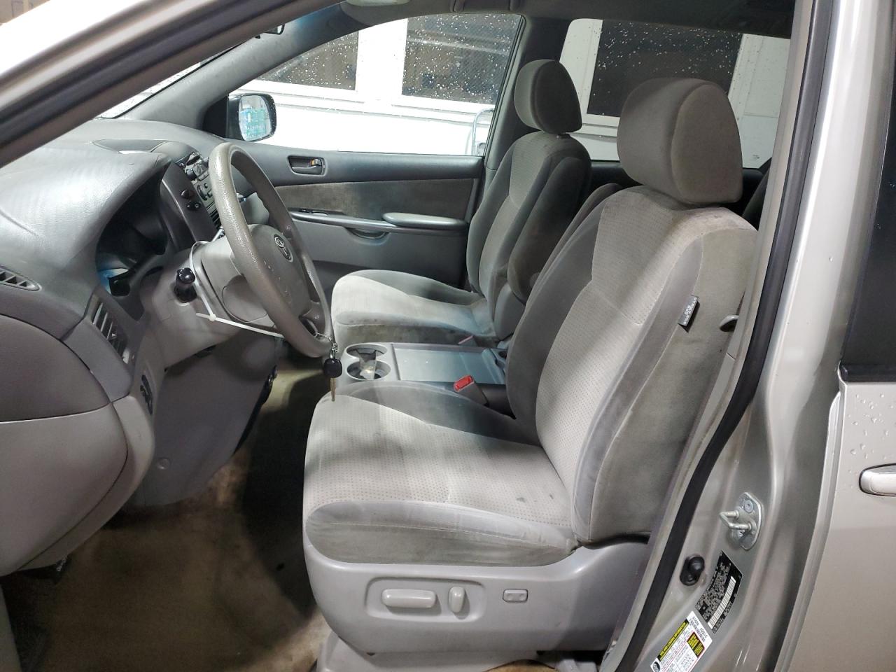 2008 Toyota Sienna Ce VIN: 5TDZK23C58S131095 Lot: 58730995