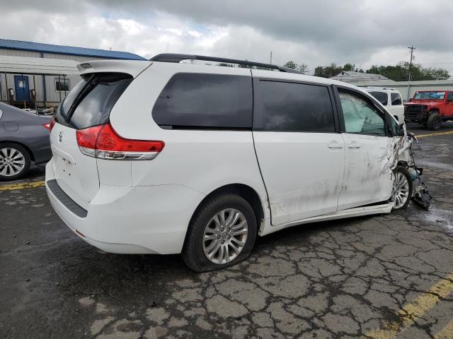  TOYOTA All Models 2014 Белый