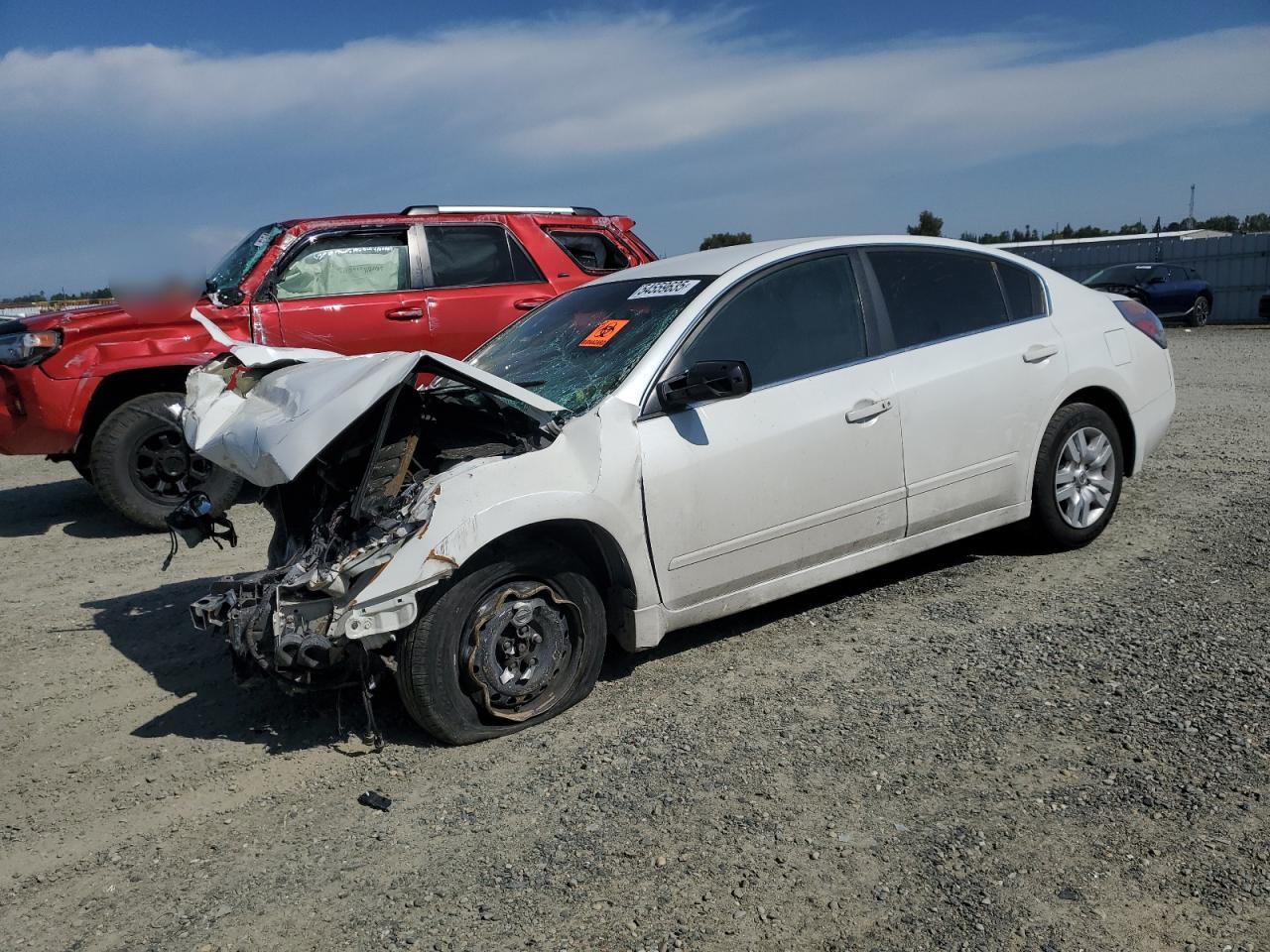 2010 Nissan Altima Base იყიდება Antelope-ში, CA - Biohazard/Chemical