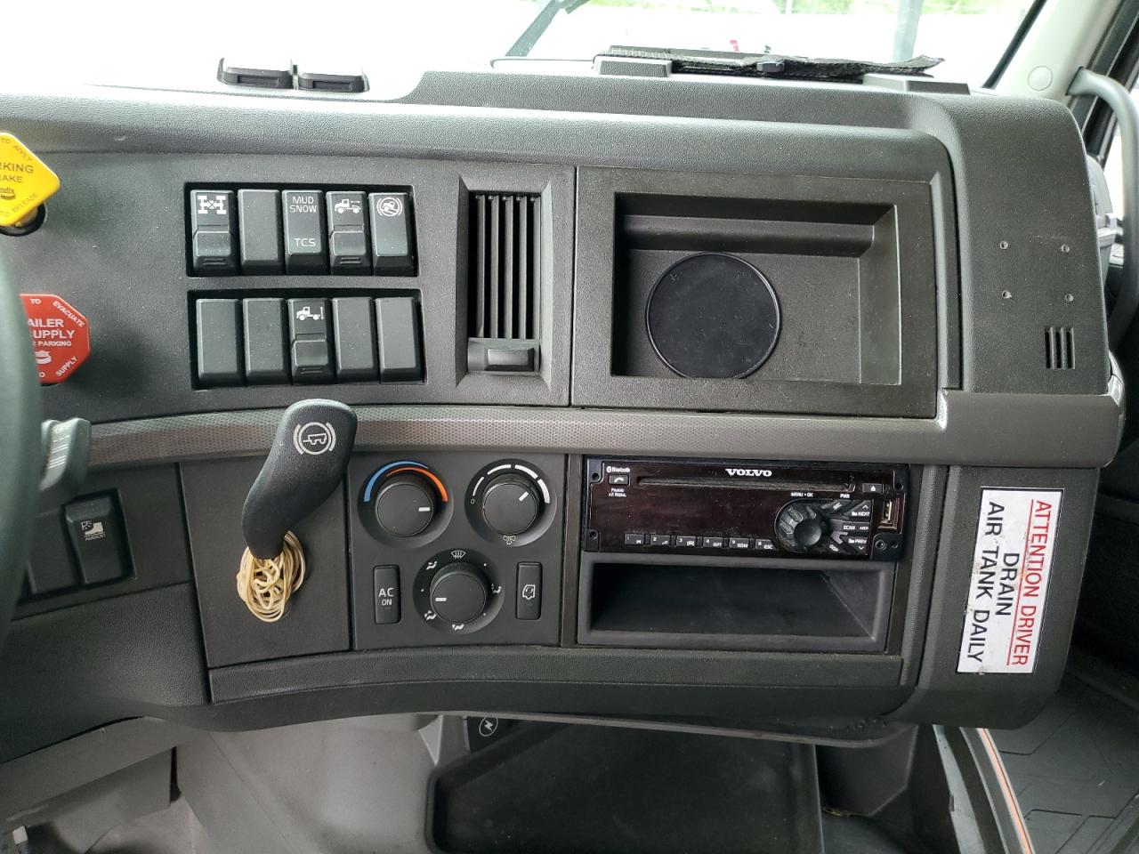 2020 Volvo Vn Vnl VIN: 4V4NC9EH1LN219626 Lot: 53565975