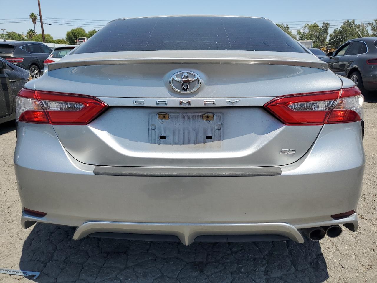 2018 Toyota Camry L VIN: 4T1B11HKXJU647206 Lot: 57107825