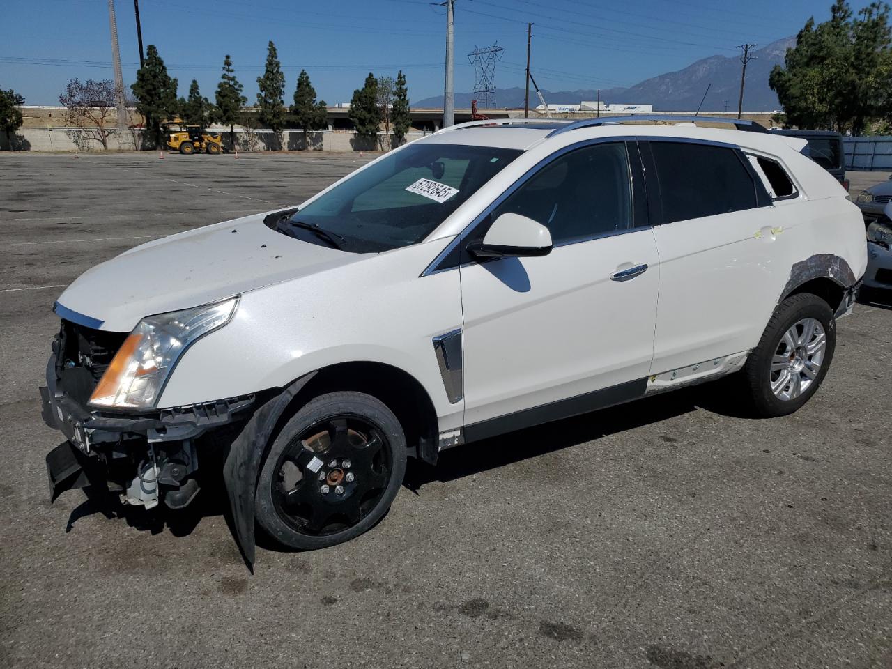 2015 Cadillac Srx Luxury Collection for Sale in Rancho Cucamonga, CA - Front End