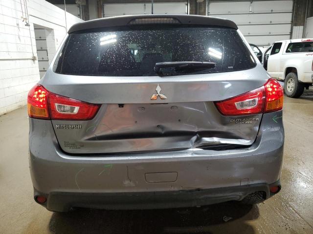  MITSUBISHI OUTLANDER 2015 Угольный