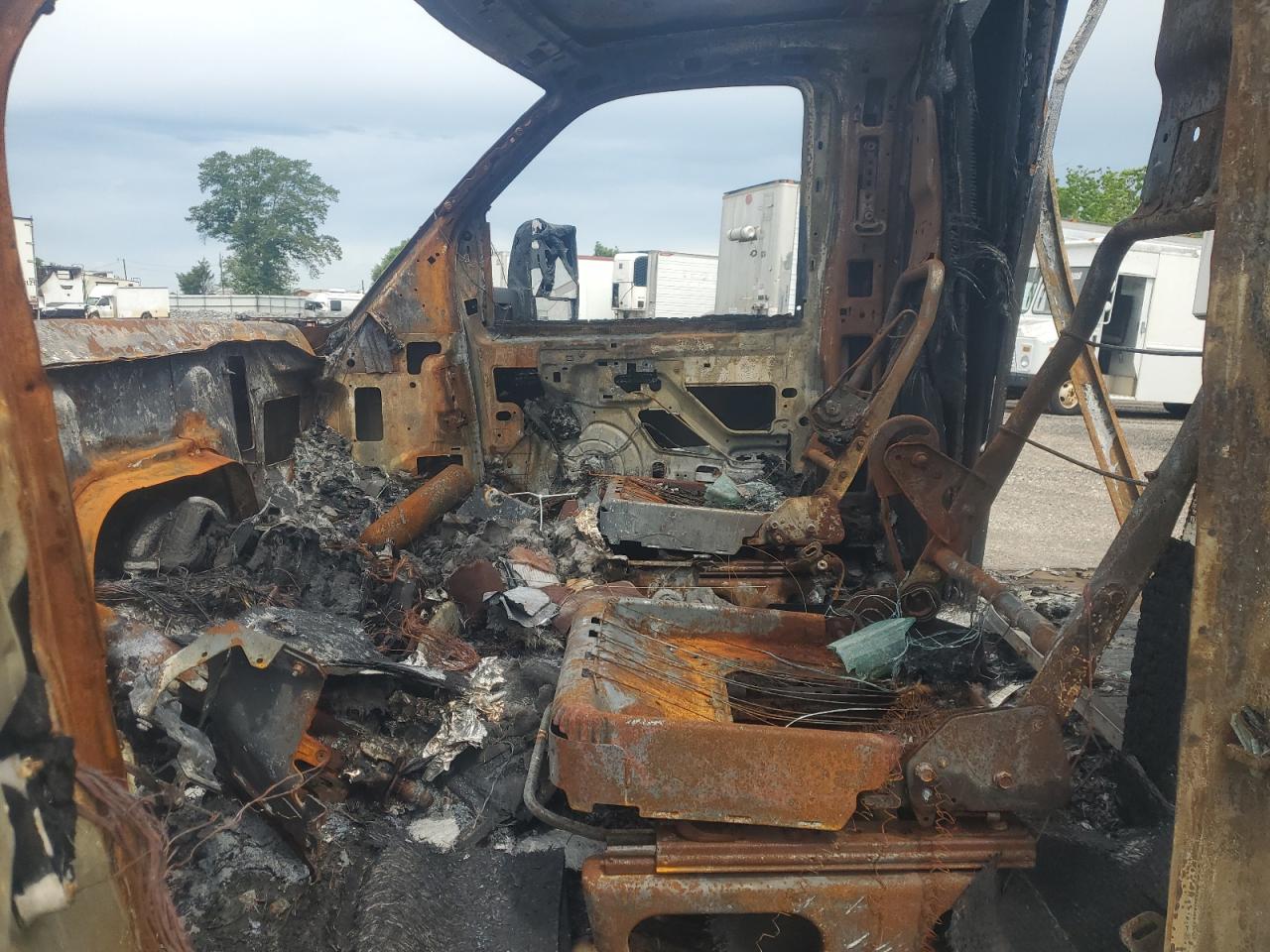 2021 GMC Savana Cutaway G3500 VIN: 7GZ37TC74MN001084 Lot: 55466475