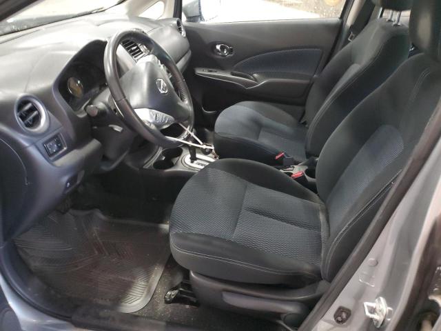 Hatchbacks NISSAN VERSA 2015 Srebrny