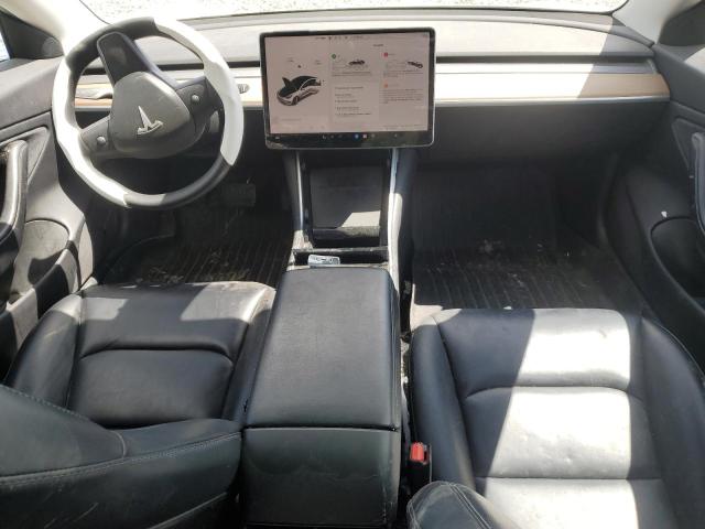 TESLA MODEL 3 2020 Белы