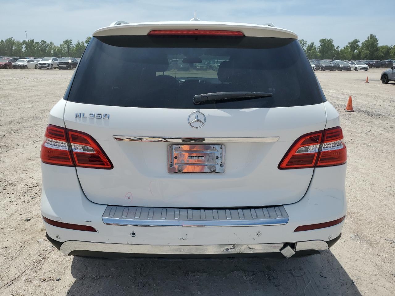 2015 Mercedes-Benz Ml 350 VIN: 4JGDA5JB3FA456388 Lot: 56892015