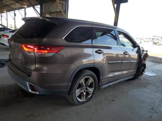  TOYOTA HIGHLANDER 2017 Коричневый
