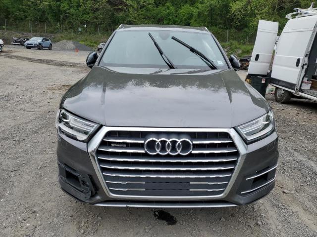  AUDI Q7 2018 Серый