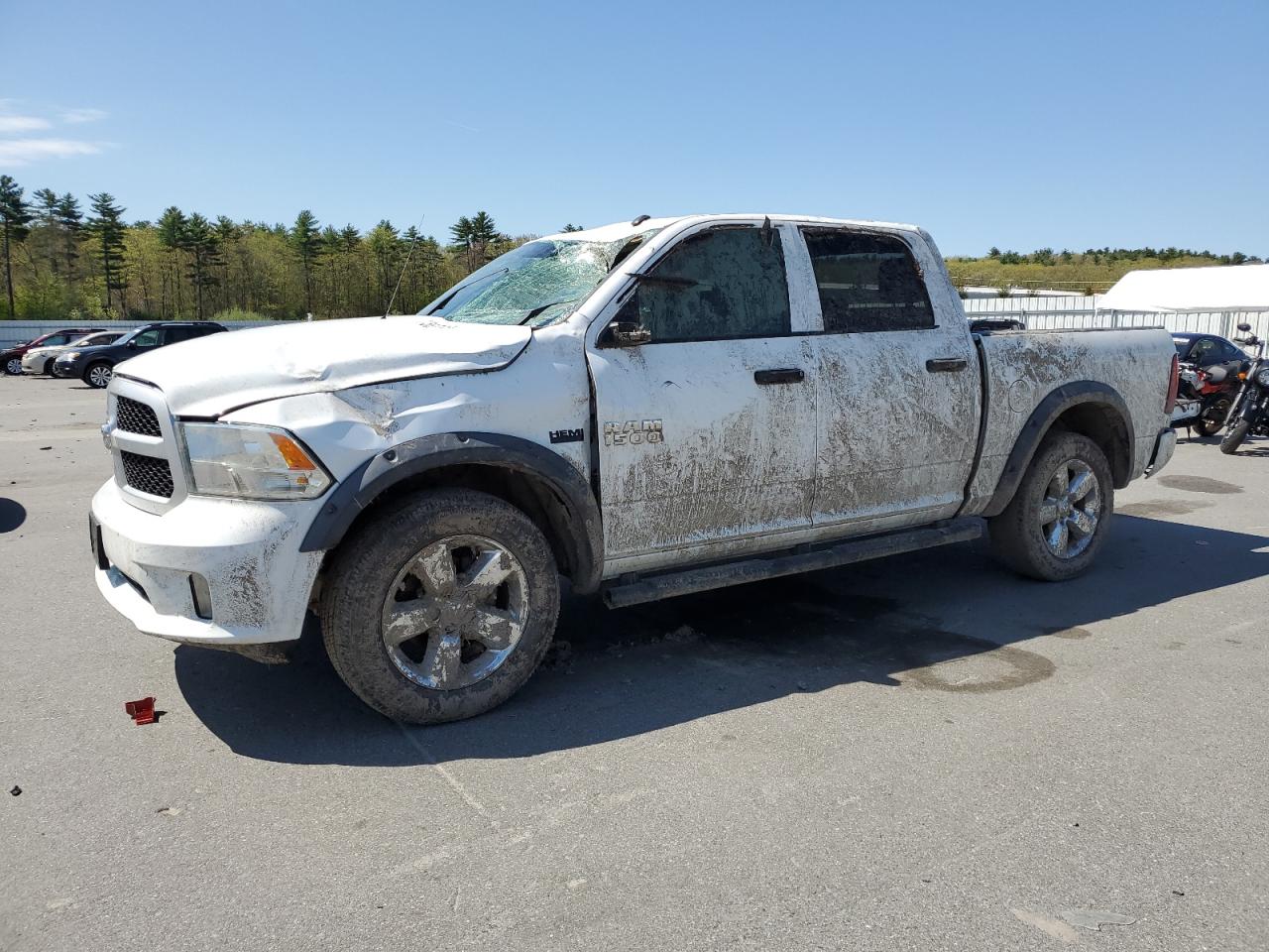 2016 Ram 1500 St zu verkaufen in Windham, ME - All Over