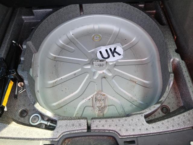 2005 VOLVO V50 SE