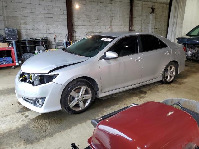  TOYOTA CAMRY 2014 Серебристый