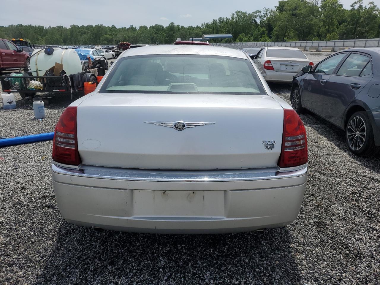 2005 Chrysler 300C VIN: 2C3JA63H35H560625 Lot: 56374105