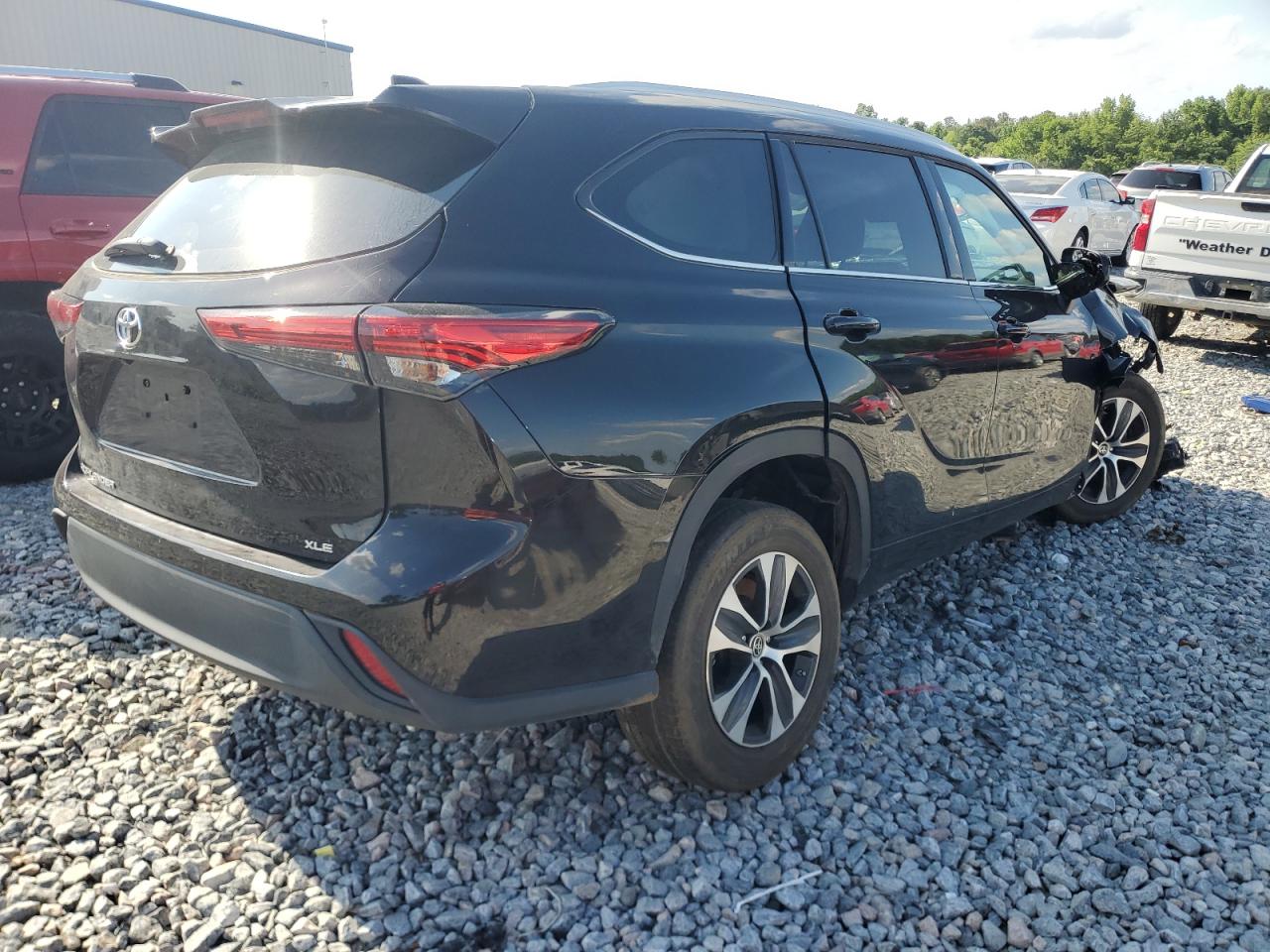2022 Toyota Highlander Xle VIN: 5TDGZRAH6NS132648 Lot: 57110085