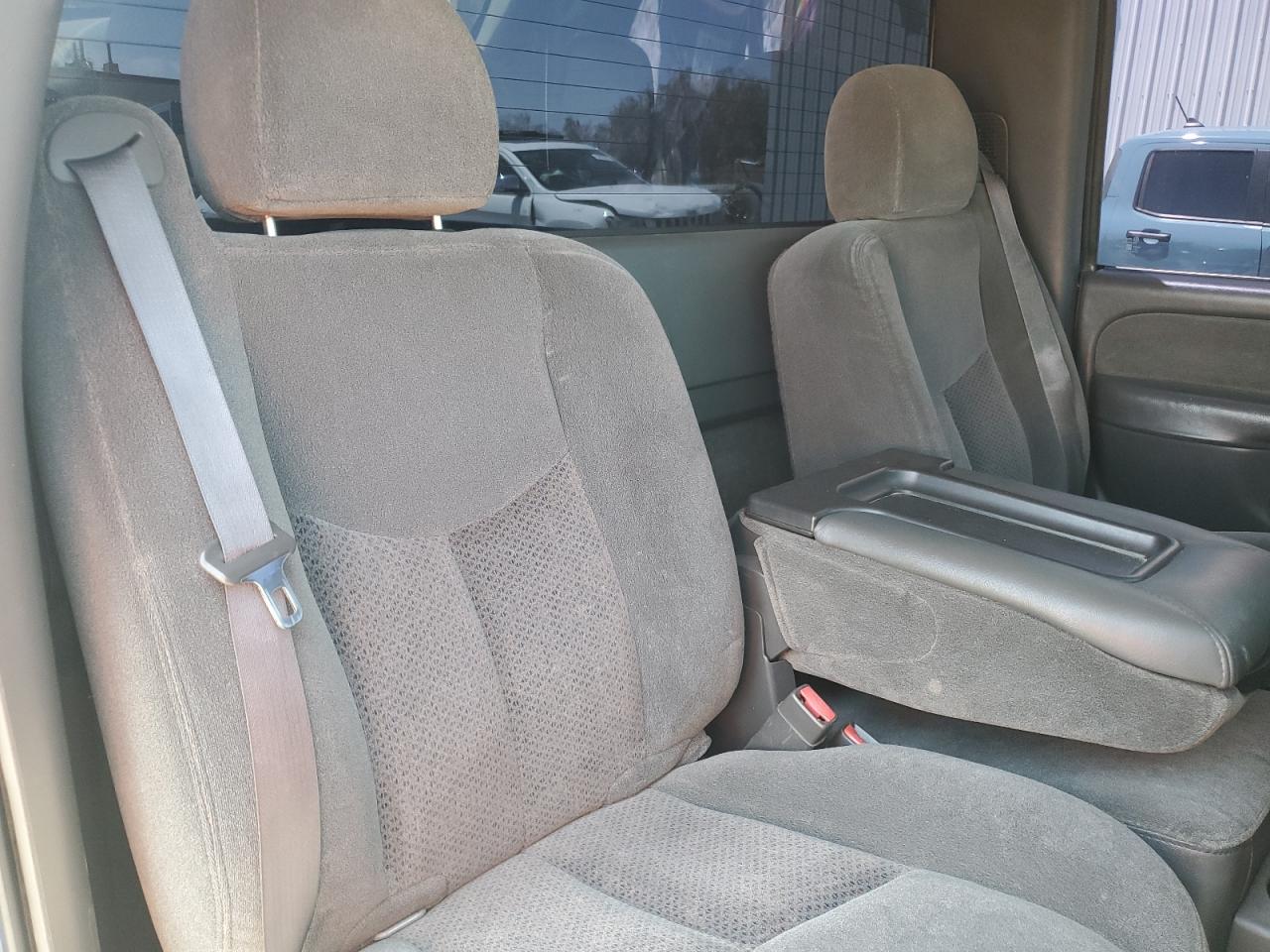 2003 Chevrolet Silverado C1500 VIN: 1GCEC14V83Z243368 Lot: 58652235