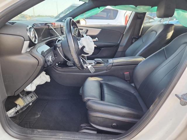  MERCEDES-BENZ A-CLASS 2019 Белый