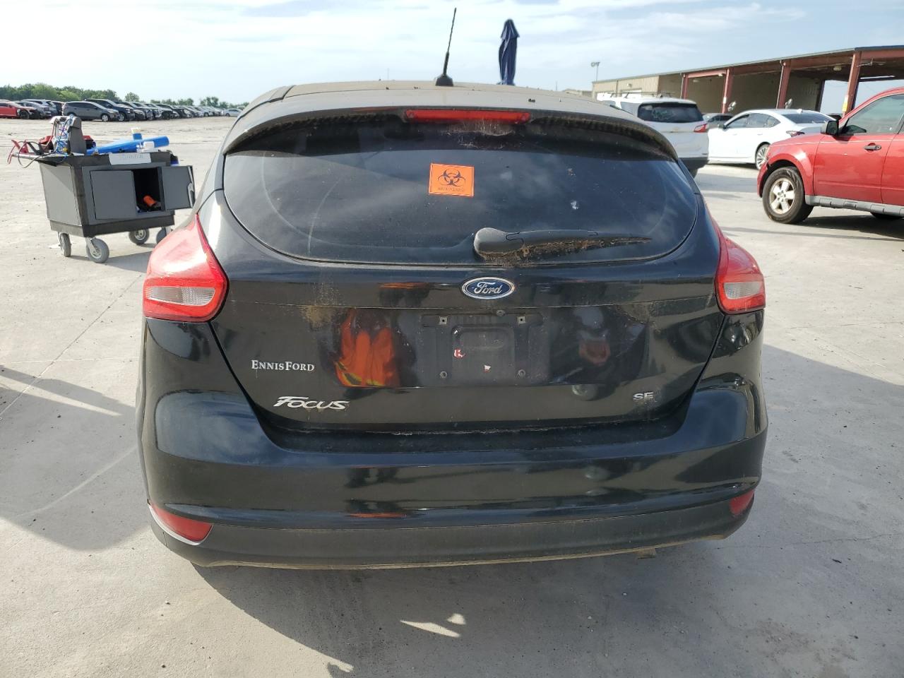 2015 Ford Focus Se VIN: 1FADP3K23FL326708 Lot: 57092575