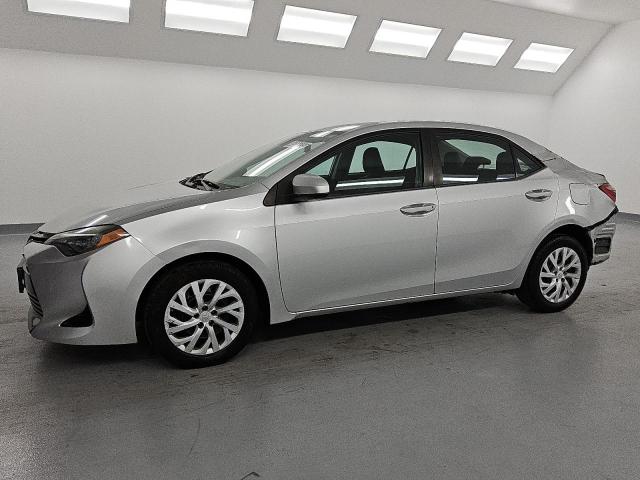  TOYOTA COROLLA 2017 Srebrny