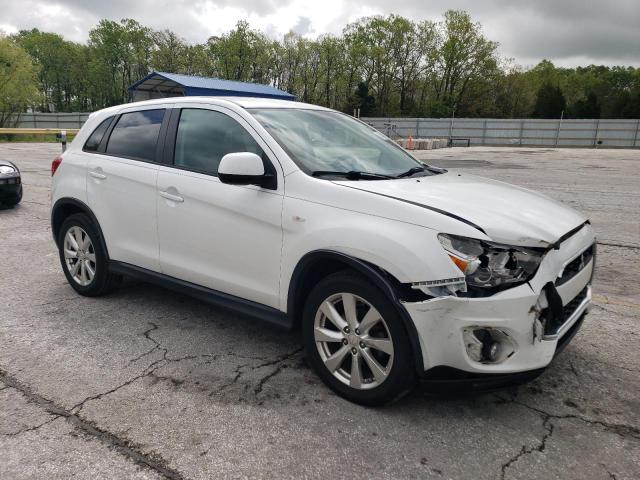  MITSUBISHI OUTLANDER 2015 Білий
