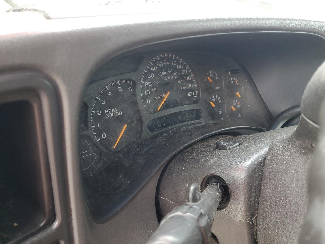 2005 Chevrolet Silverado C1500 VIN: 2GCEC19T751146763 Lot: 80729345