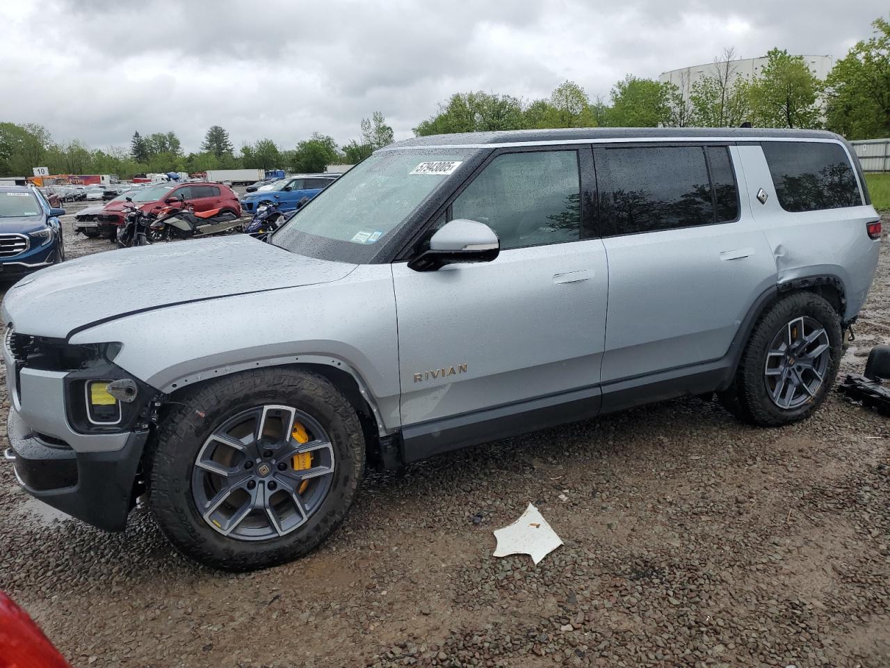 2023 Rivian R1S Adventure