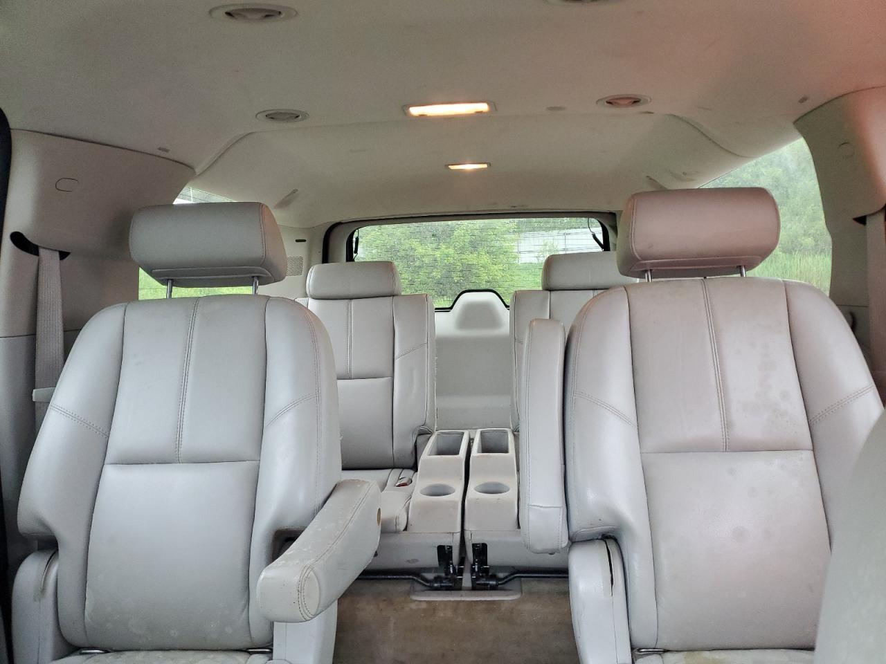 2007 Chevrolet Suburban K1500 VIN: 1GNFK16337R404872 Lot: 57866605