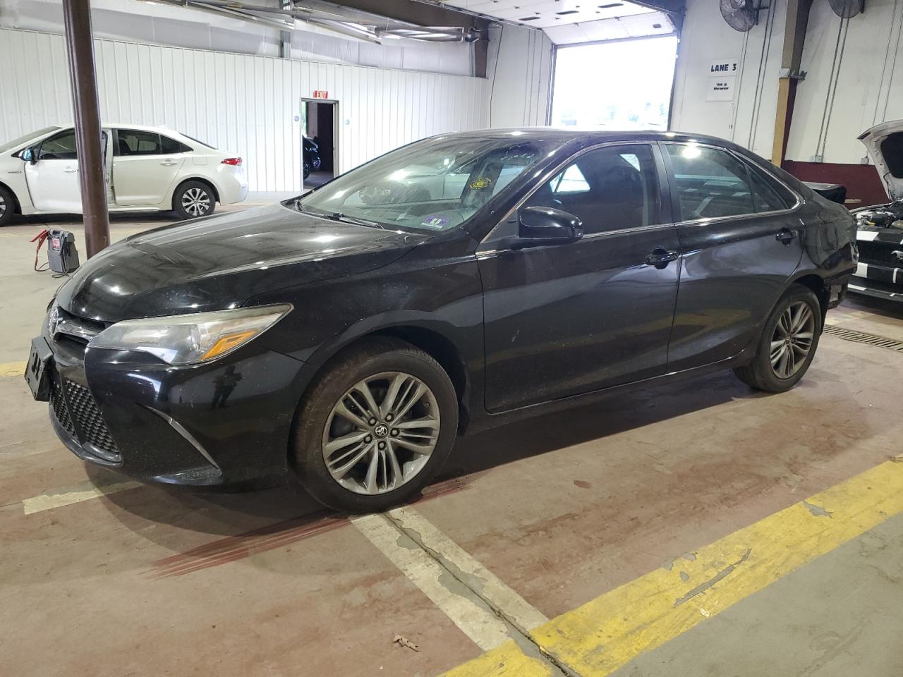 2017 Toyota Camry Le продається в Marlboro, NY - Rear End