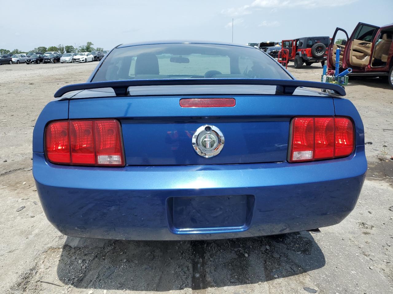 2007 Ford Mustang VIN: 1ZVFT80N575261193 Lot: 57498025