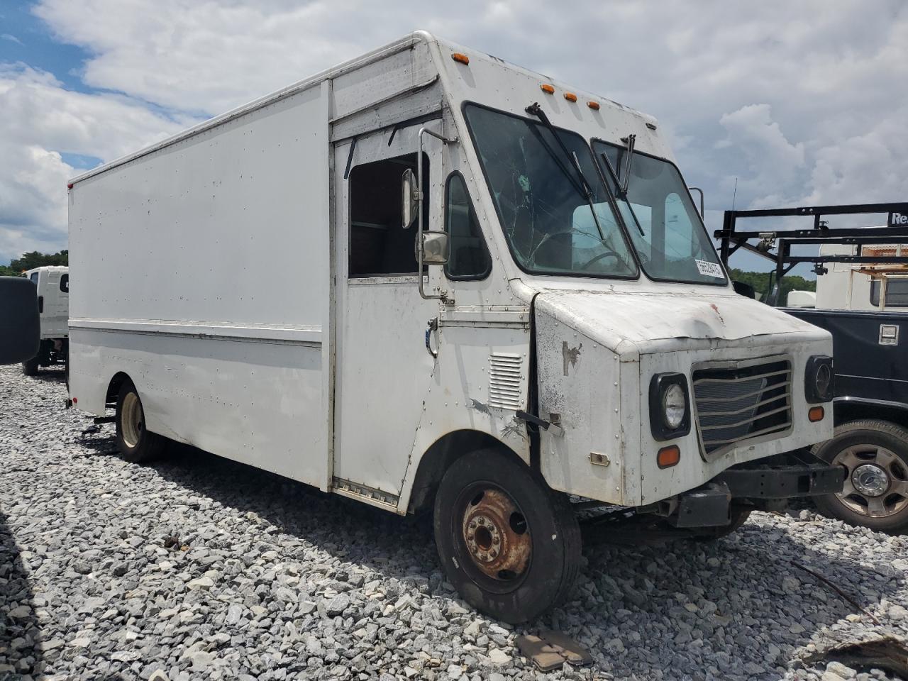 1988 Chevrolet P30 white null diesel 1GBJP32J6J3325425 photo #1