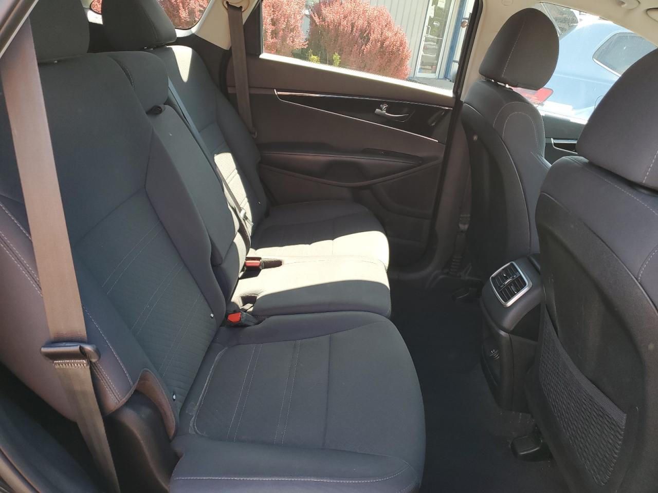 2019 Kia Sorento L VIN: 5XYPG4A36KG542517 Lot: 56360635