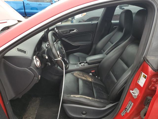 Sedans MERCEDES-BENZ CLA-CLASS 2014 Red