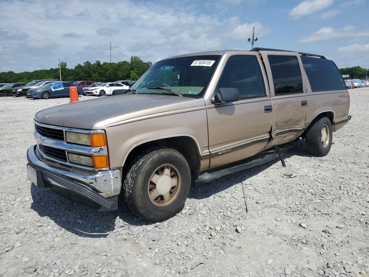 Montgomery, AL에서 판매 중인 1999 Chevrolet Suburban C1500 - Side